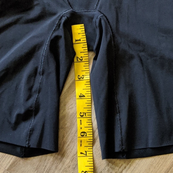 NWOT Black Body Shaper like Spanx Size Large - Picture 5 of 5